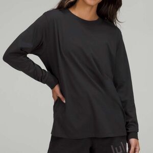 Lululemon All Yours Long Sleeve Tee in Black - Size 8